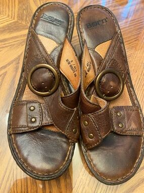 Born womens Dark Brown Leather Slide Sandals with Decorative Buckle